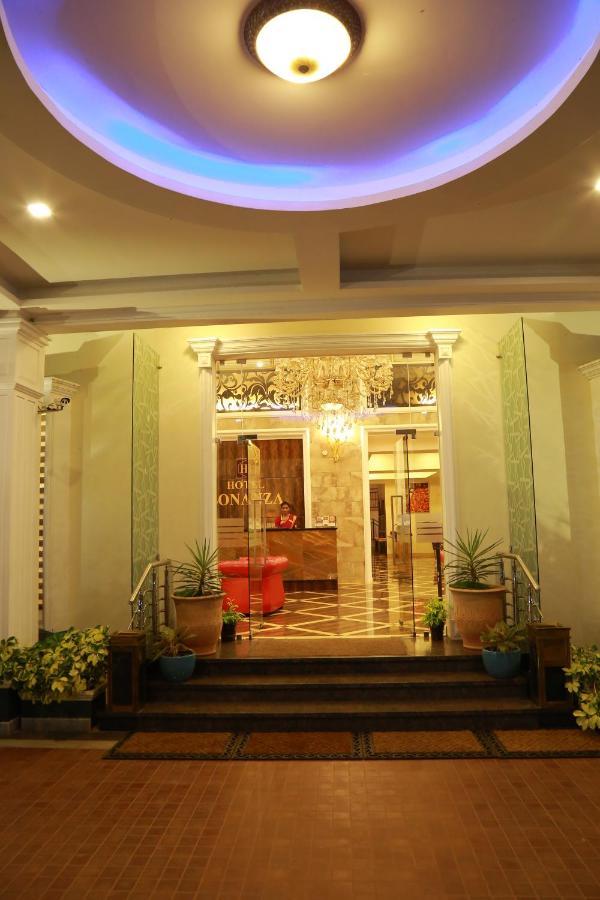 Hotel Bonanza Alappuzha Dış mekan fotoğraf