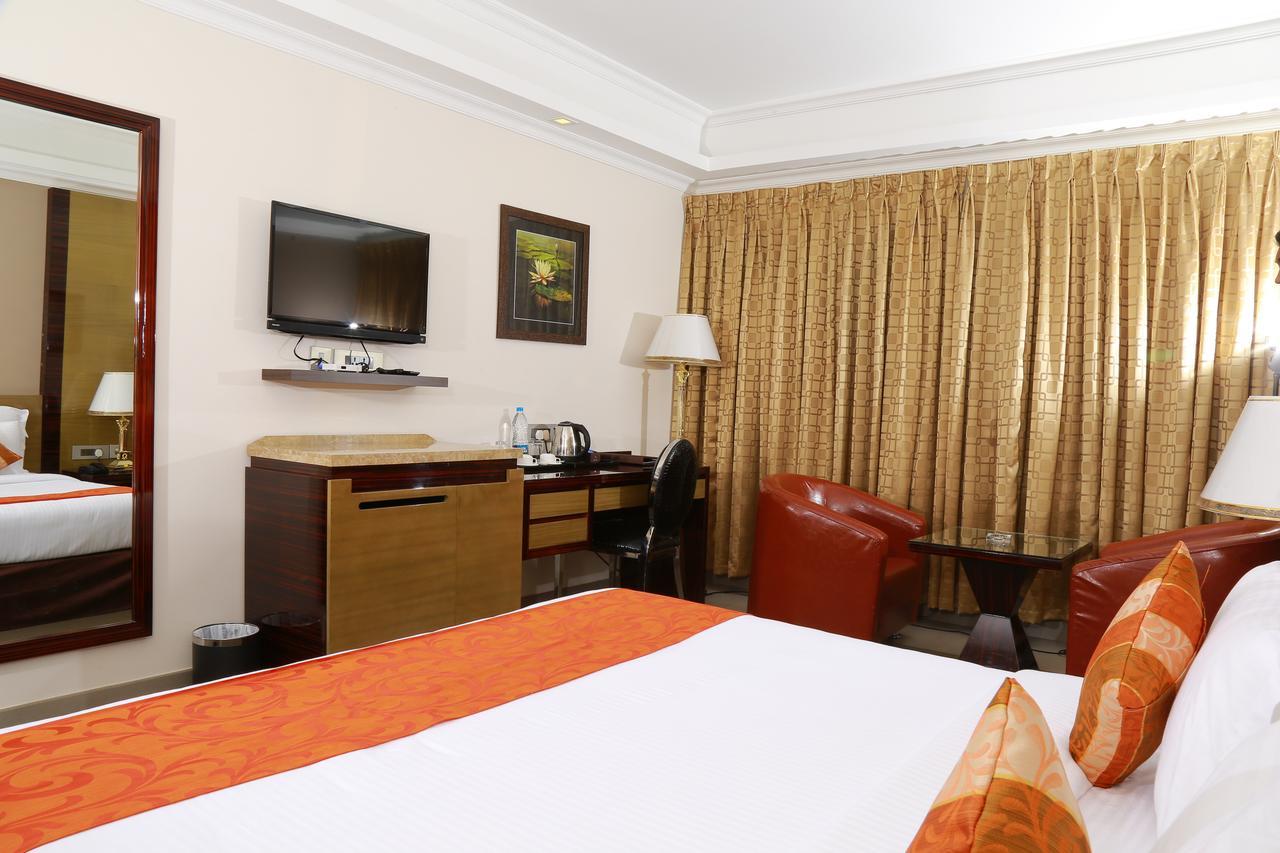 Hotel Bonanza Alappuzha Dış mekan fotoğraf