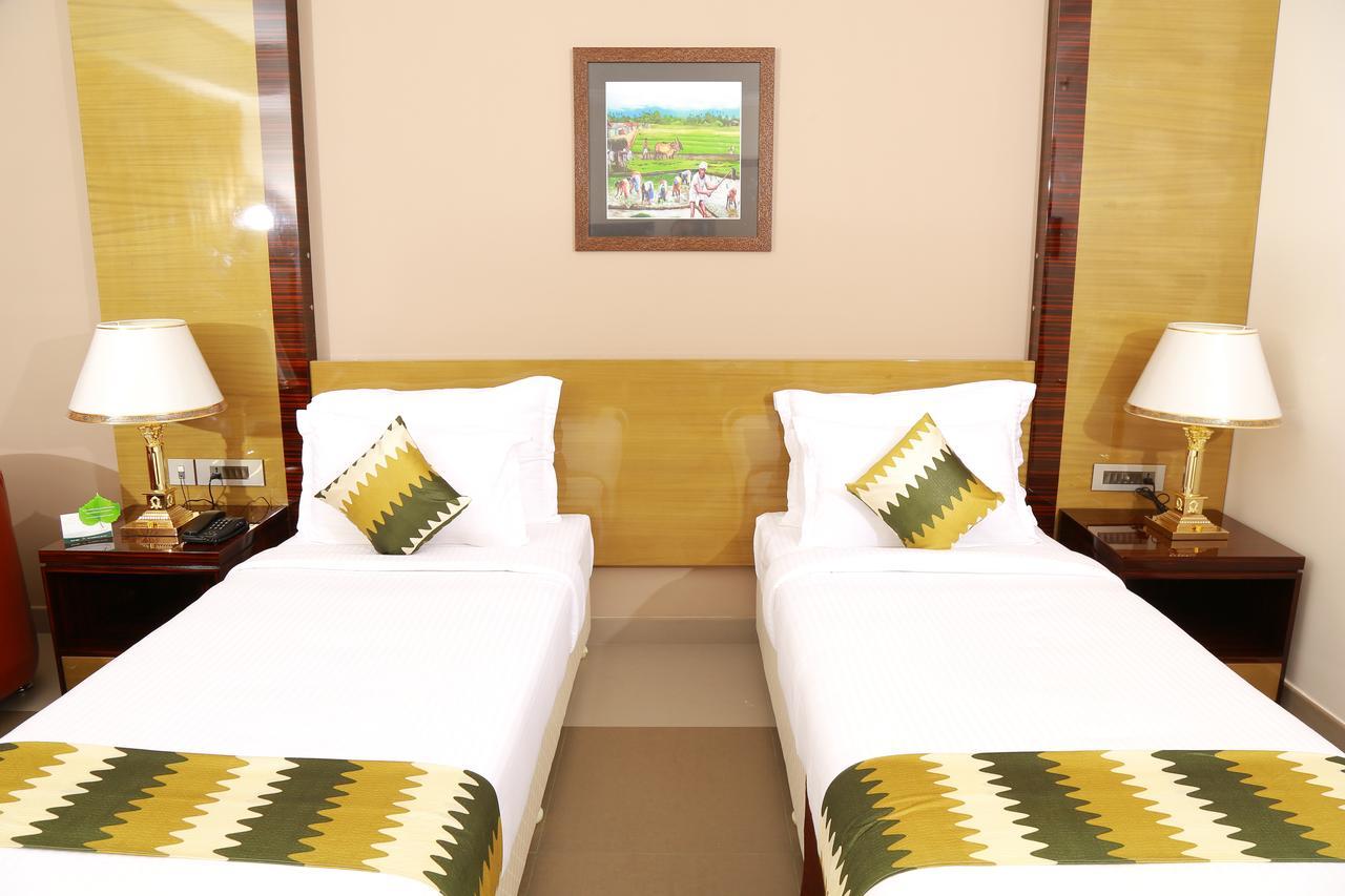 Hotel Bonanza Alappuzha Dış mekan fotoğraf