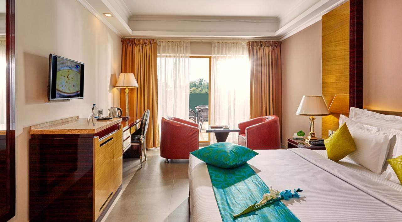 Hotel Bonanza Alappuzha Dış mekan fotoğraf