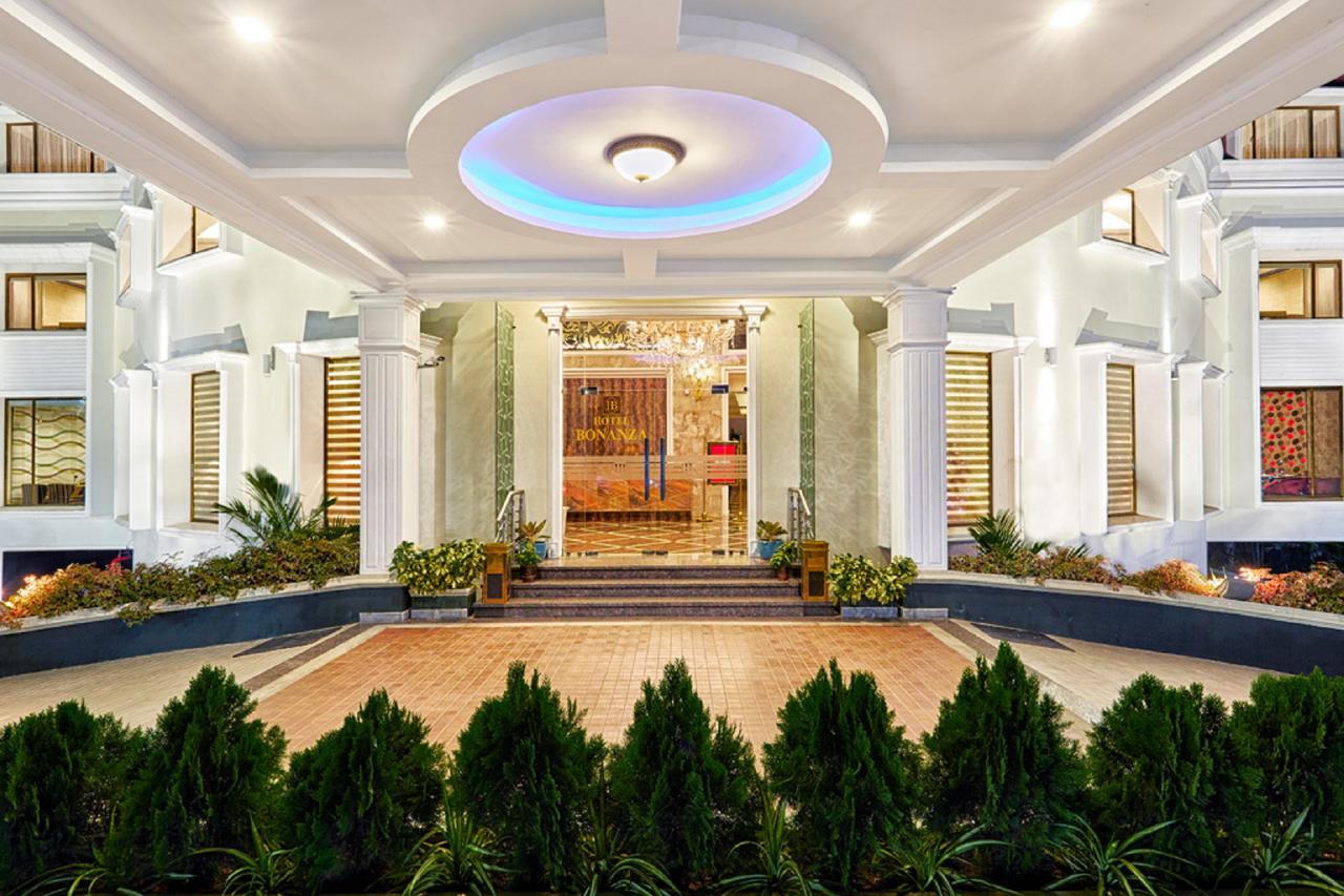 Hotel Bonanza Alappuzha Dış mekan fotoğraf