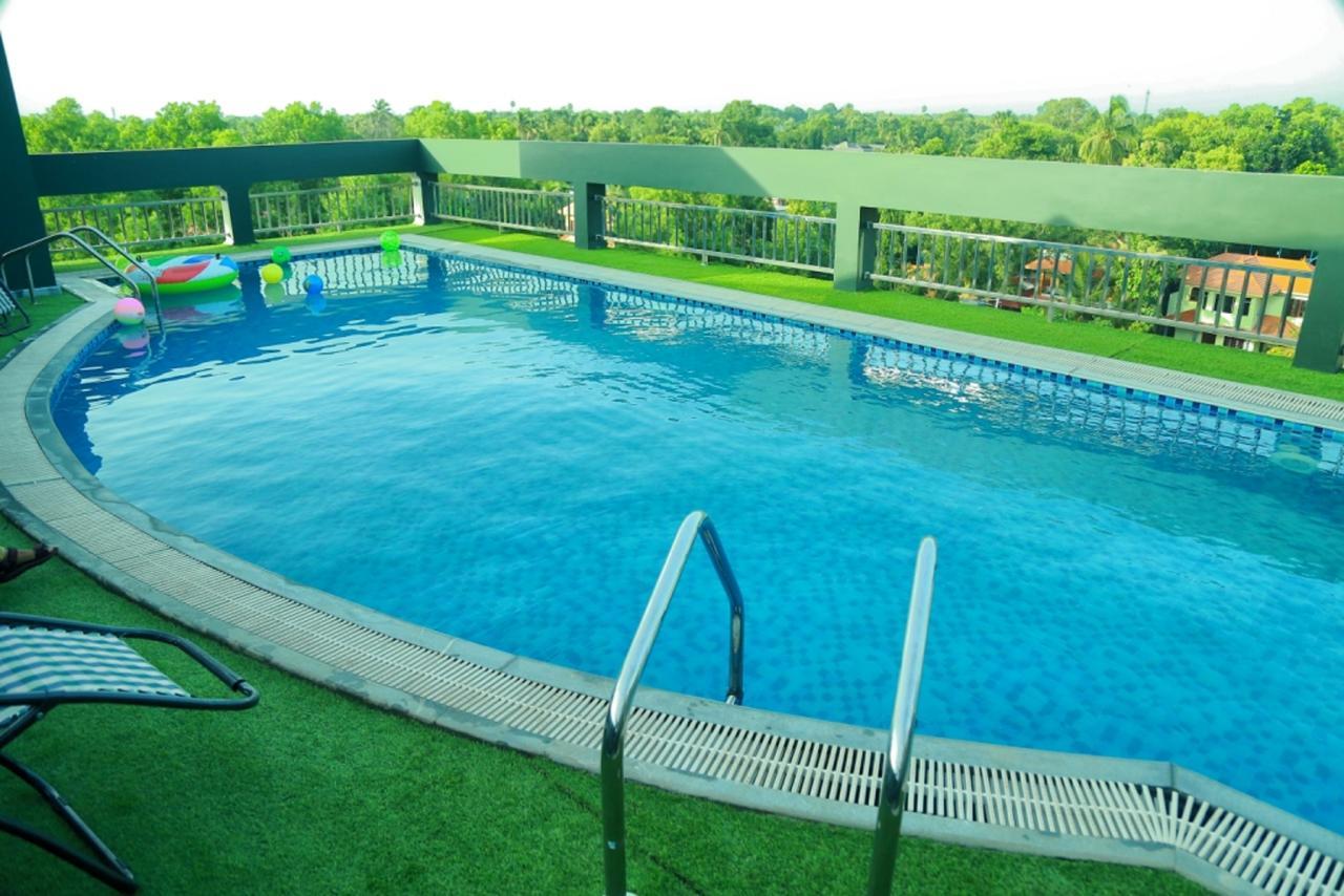 Hotel Bonanza Alappuzha Dış mekan fotoğraf