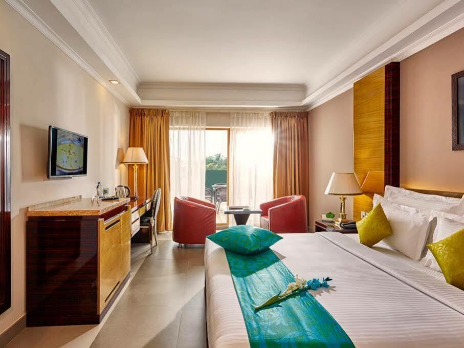 Hotel Bonanza Alappuzha Dış mekan fotoğraf