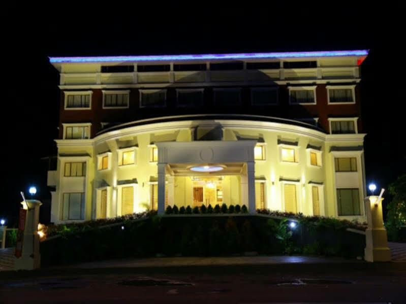 Hotel Bonanza Alappuzha Dış mekan fotoğraf